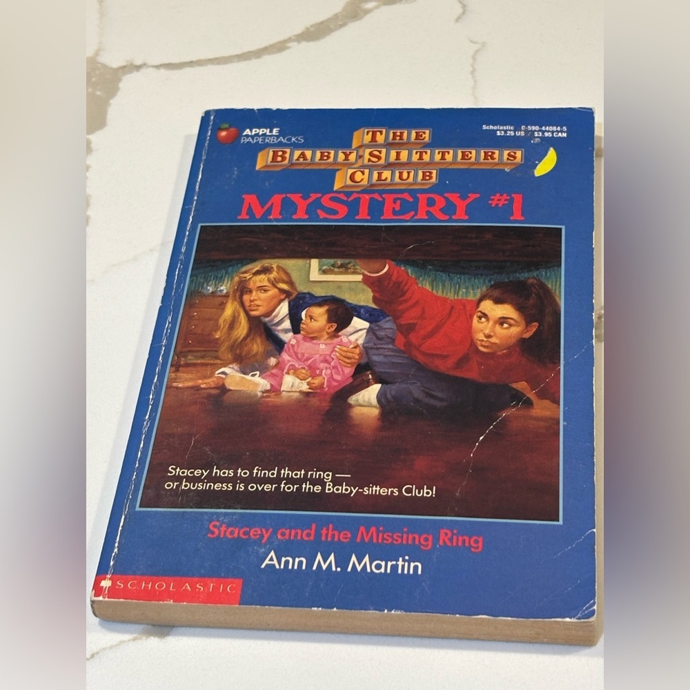 The Babysitters Club Mystery #1 Stacey & the Missing Ring By Ann M. Martin book